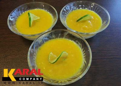 طرز تهیه دسر پاناکوتا با ژله انبه در ظروف کارال