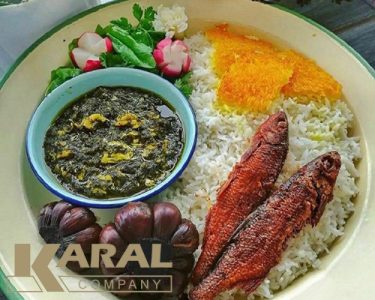 طرز تهیه خورشت ترشه تره در کارگاه اشپزی کارال