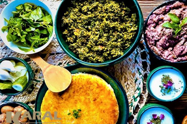 طرز تهیه خیار قاتق در ظروف کارال